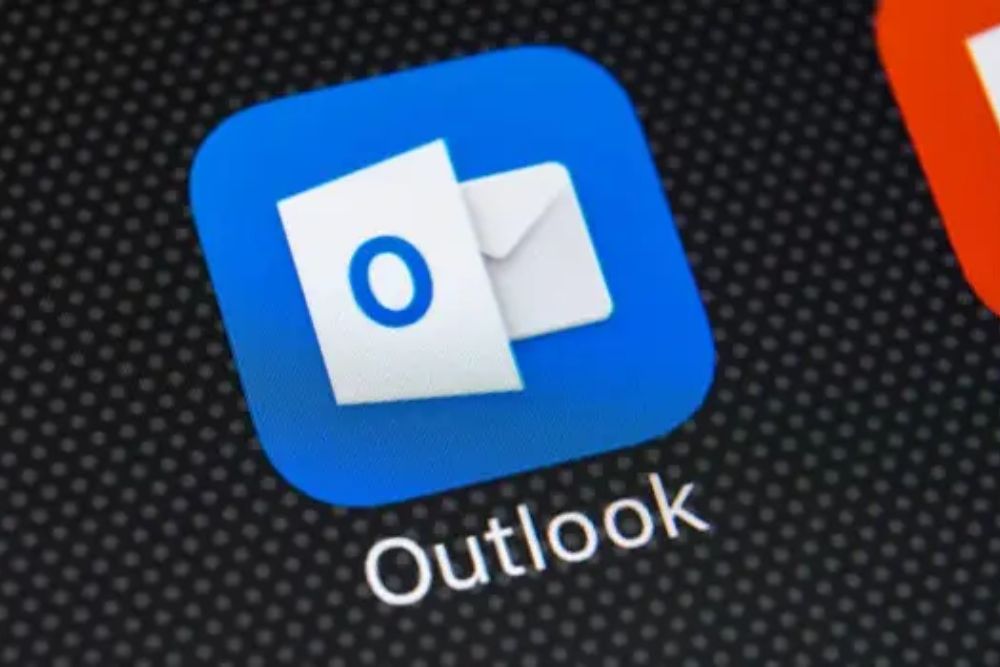 ZeroFont technique manipulates Outlook